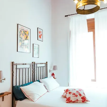 Alojamento de Acomodação e Pequeno-almoço Relais Cuorenapoletano Nápoles