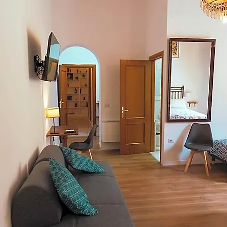 Relais Cuorenapoletano 4* Neapel